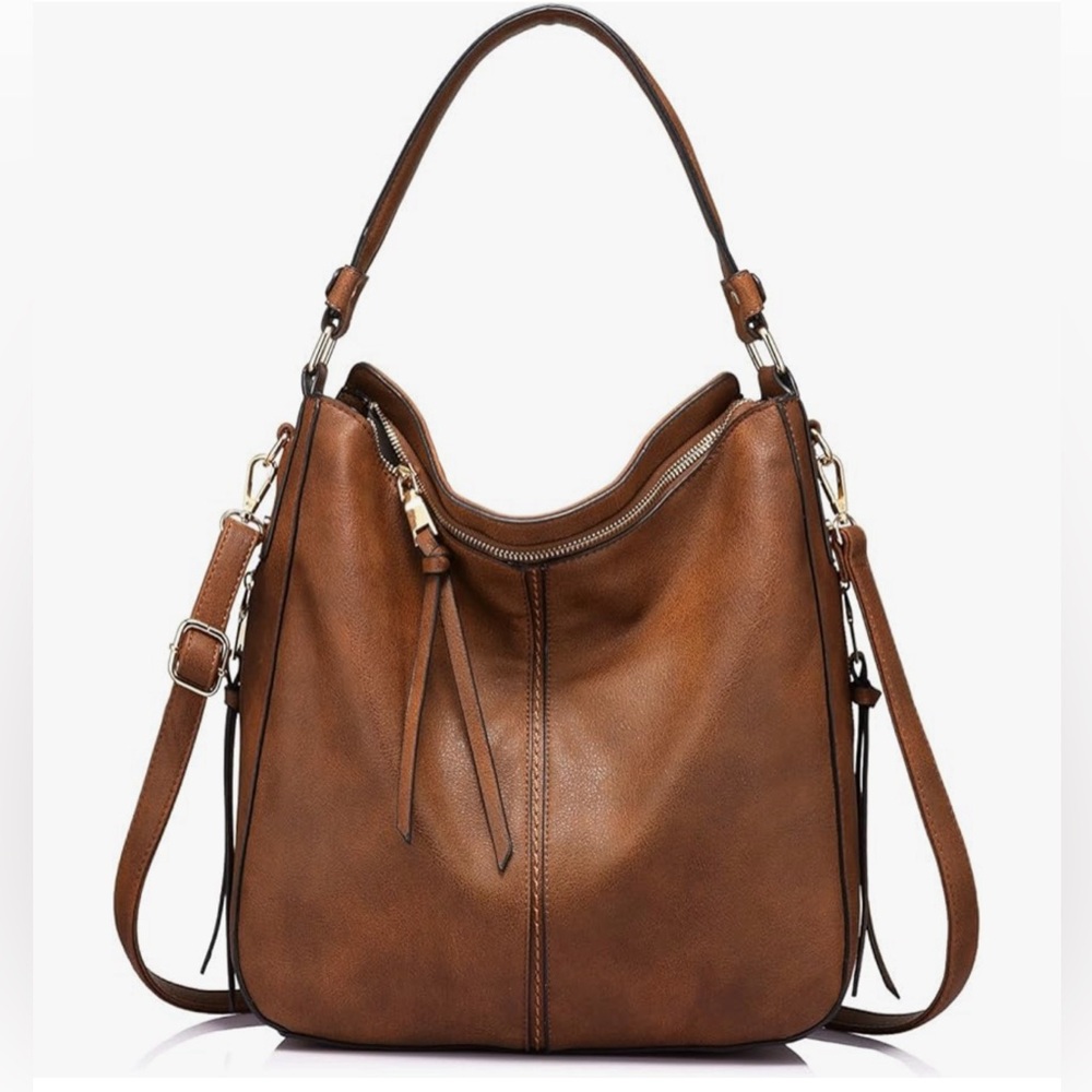 Realer boho styled vegan leather cross body bag (like new)